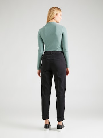 NÜMPH Regular Pantalon 'REGITZA' in Zwart