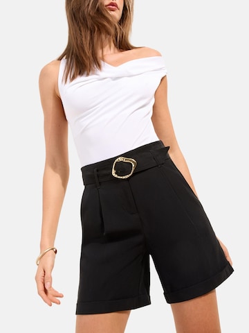 regular Pantaloni di Friends Like These in nero: frontale