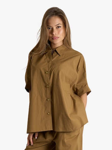 Ottod’Ame Blouse in Bruin: voorkant