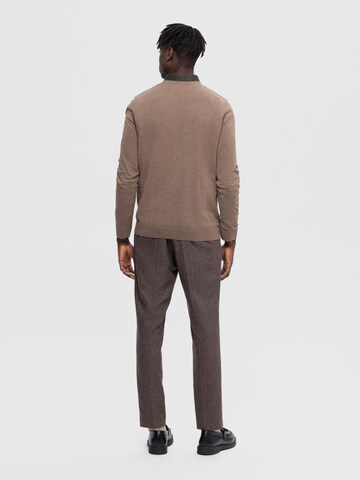 SELECTED HOMME Pullover 'Berg' in Braun