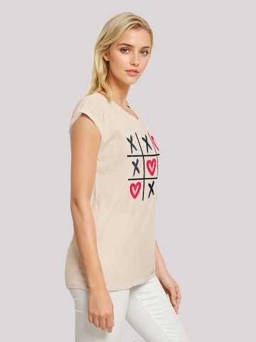 F4NT4STIC Shirt 'Valentinstag Herz Tic Tac Toe' in Beige