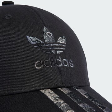ADIDAS ORIGINALS Cap in Black
