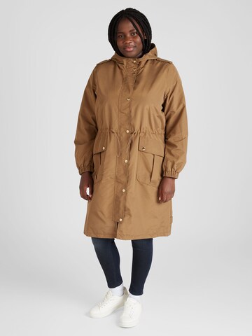 Vero Moda Curve - Parka meia-estação 'ZOASOFIA' em castanho: frente