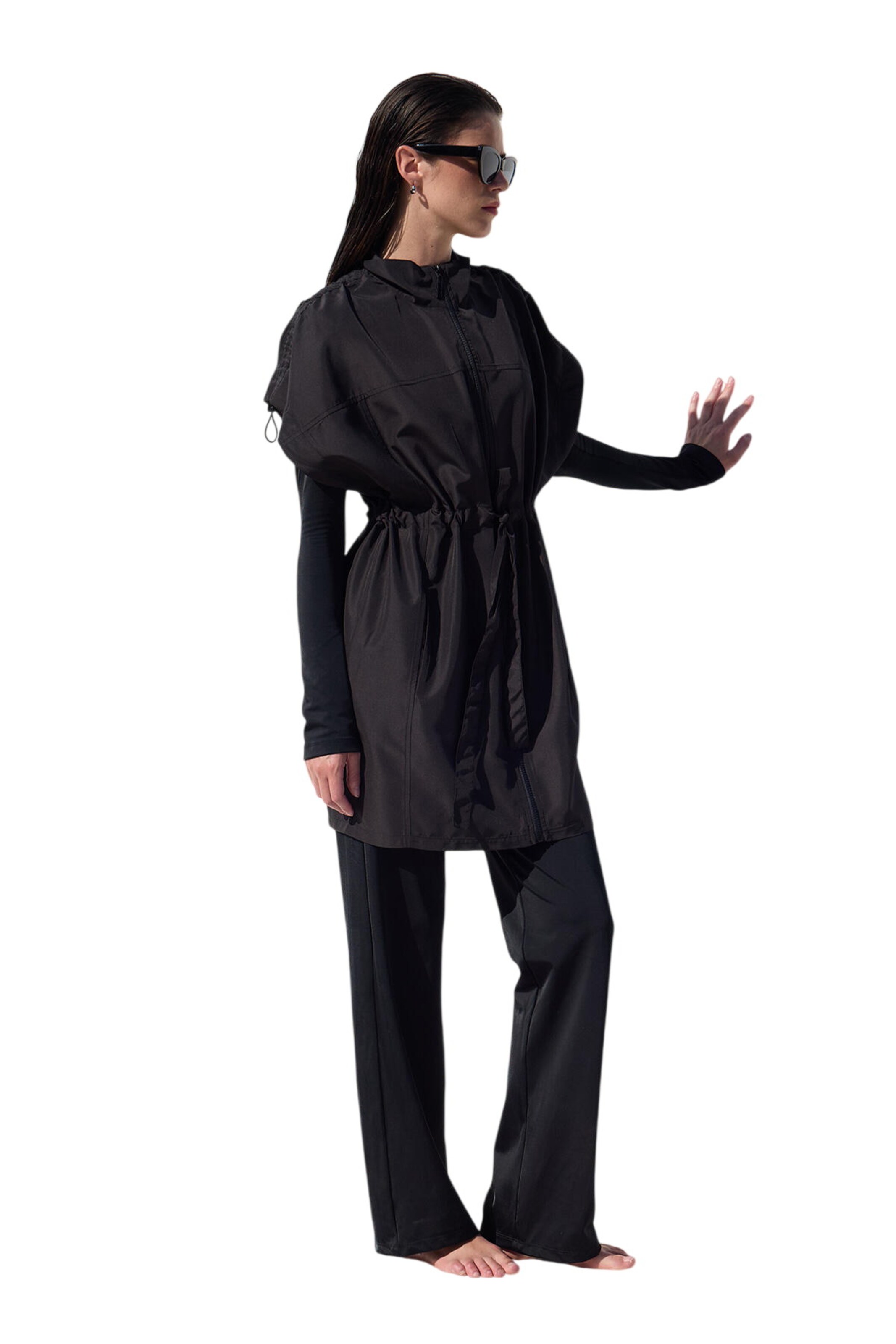 MANUKA Badeanzugkleid in Schwarz