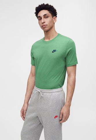 Nike Sportswear Tapered Nadrág 'CLUB' - szürke: elől