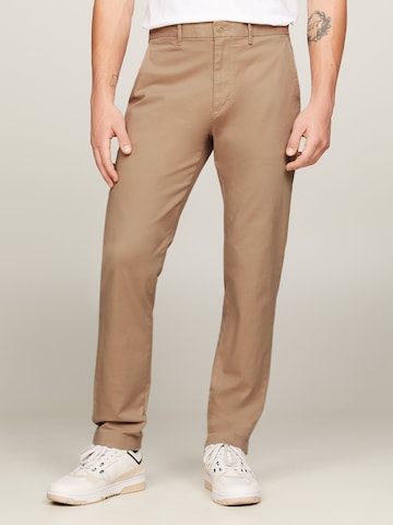 regular Pantaloni chino 'CHELSEA ESSENTIAL' di TOMMY HILFIGER in beige: frontale