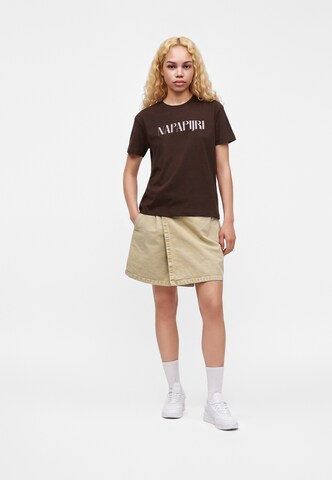 NAPAPIJRI - Camiseta 'S-BLISS' en marrón