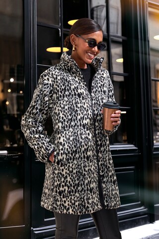 LASCANA Jacke in Beige