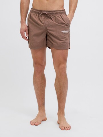 Pantaloncini da bagno 'JPSTNaxos' di JACK & JONES in marrone: frontale