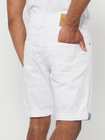 KOROSHI Regular Shorts in Weiß