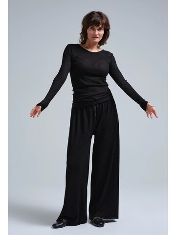 Seamless Basic Shirt 'Alma' in Black