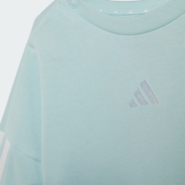 Survêtement 'Essentials' ADIDAS SPORTSWEAR en vert
