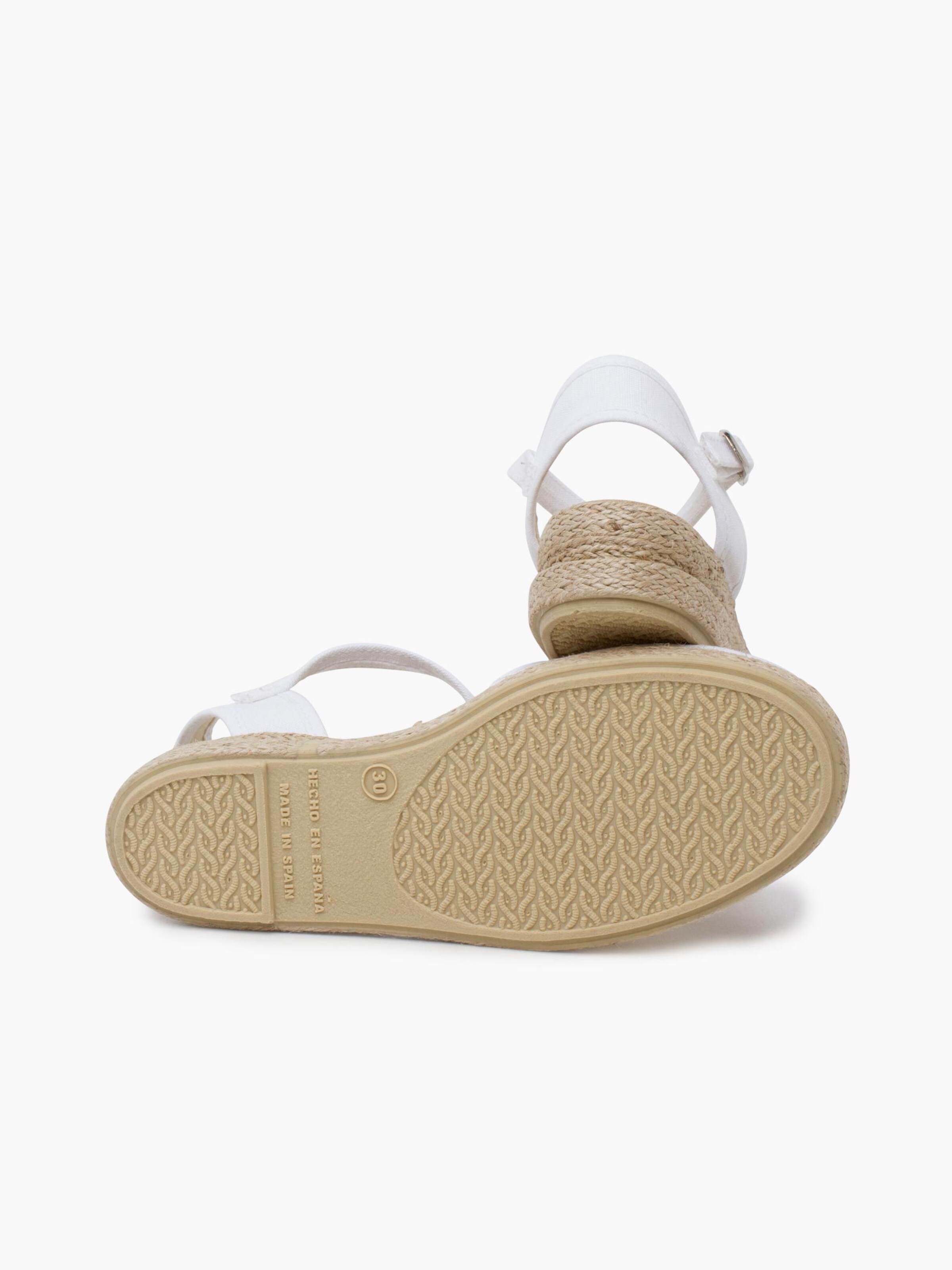 Pisamonas - Sandalias en blanco