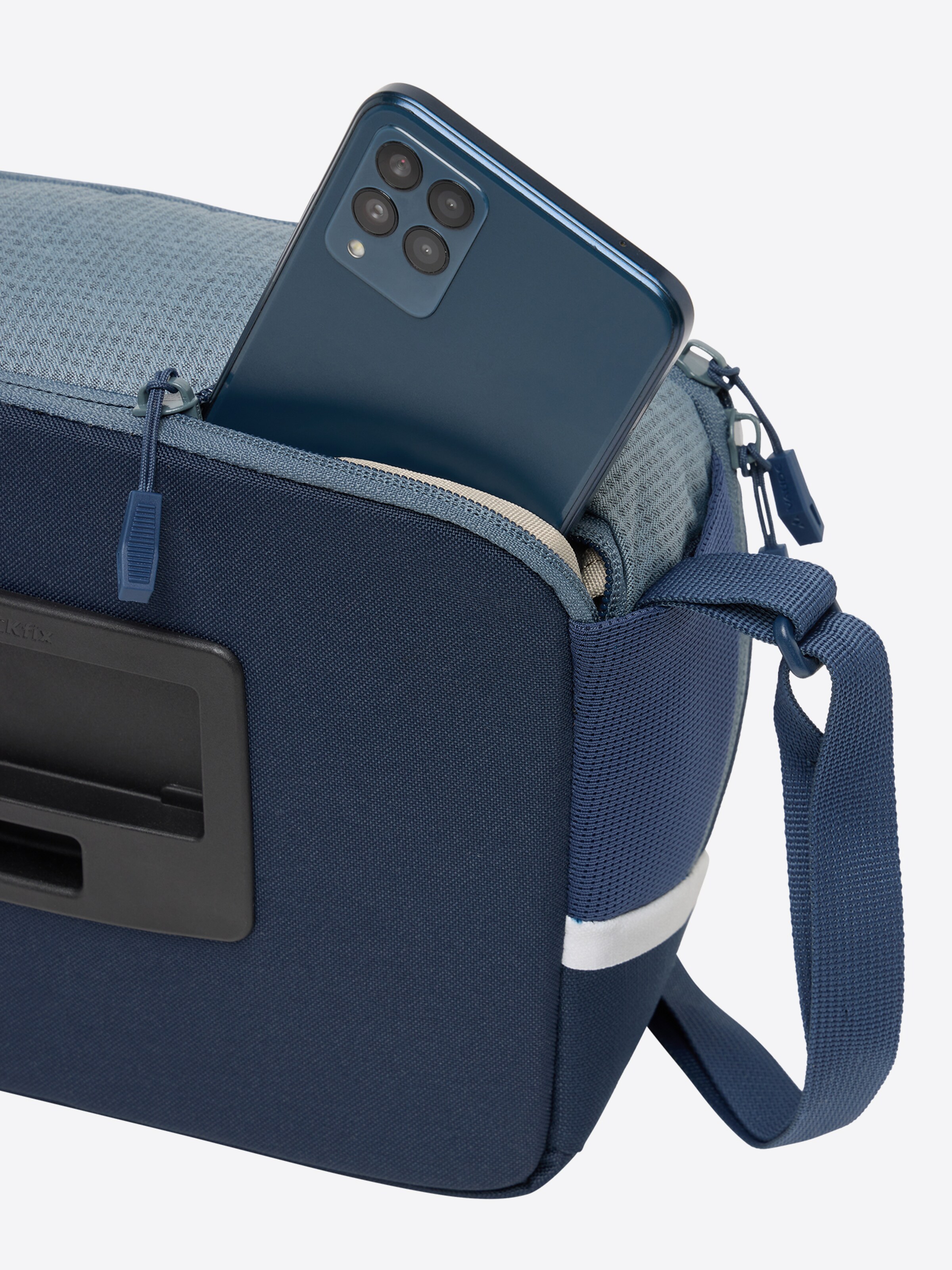 VAUDE Sports bag 'Cycle' in Grey