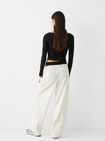 Wide Leg Pantalon à pince Bershka en blanc