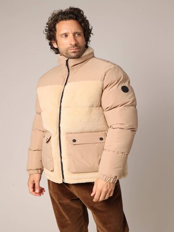 Veste d’hiver 'Cambri' Deeluxe en beige : devant