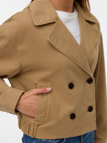 VERO MODA Overgangsjakke 'VMLowa' i brun