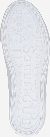 Baskets basses 'Jelexa  2' GUESS en blanc