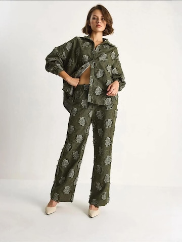 Completo pantalone di Bianco Lucci in verde