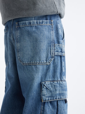 Loosefit Jeans cargo Pull&Bear en bleu