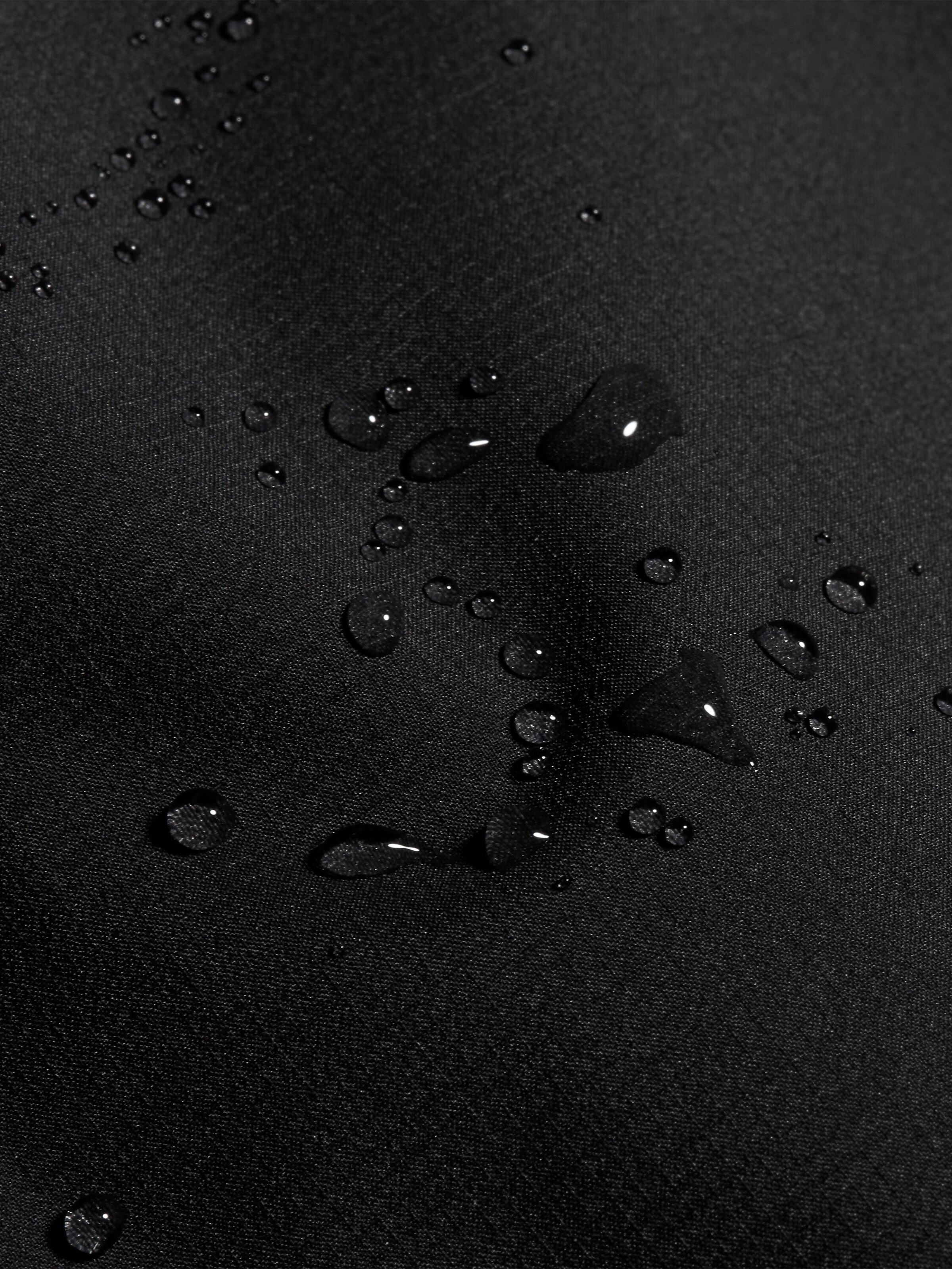 MAMMUT Outdoor Jacket in Black