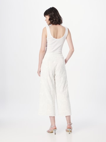 TAIFUN Široke hlačnice Hlače | bela barva