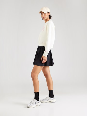 Reebok - Sudadera 'PEARL VARSITY' en blanco