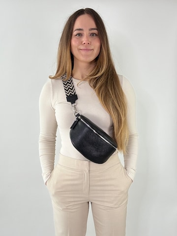 lePelou Gürteltasche 'THEA medium' in Schwarz
