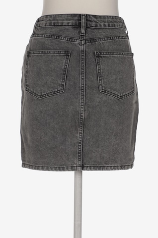 BDG Urban Outfitters Skirt in S in Grey