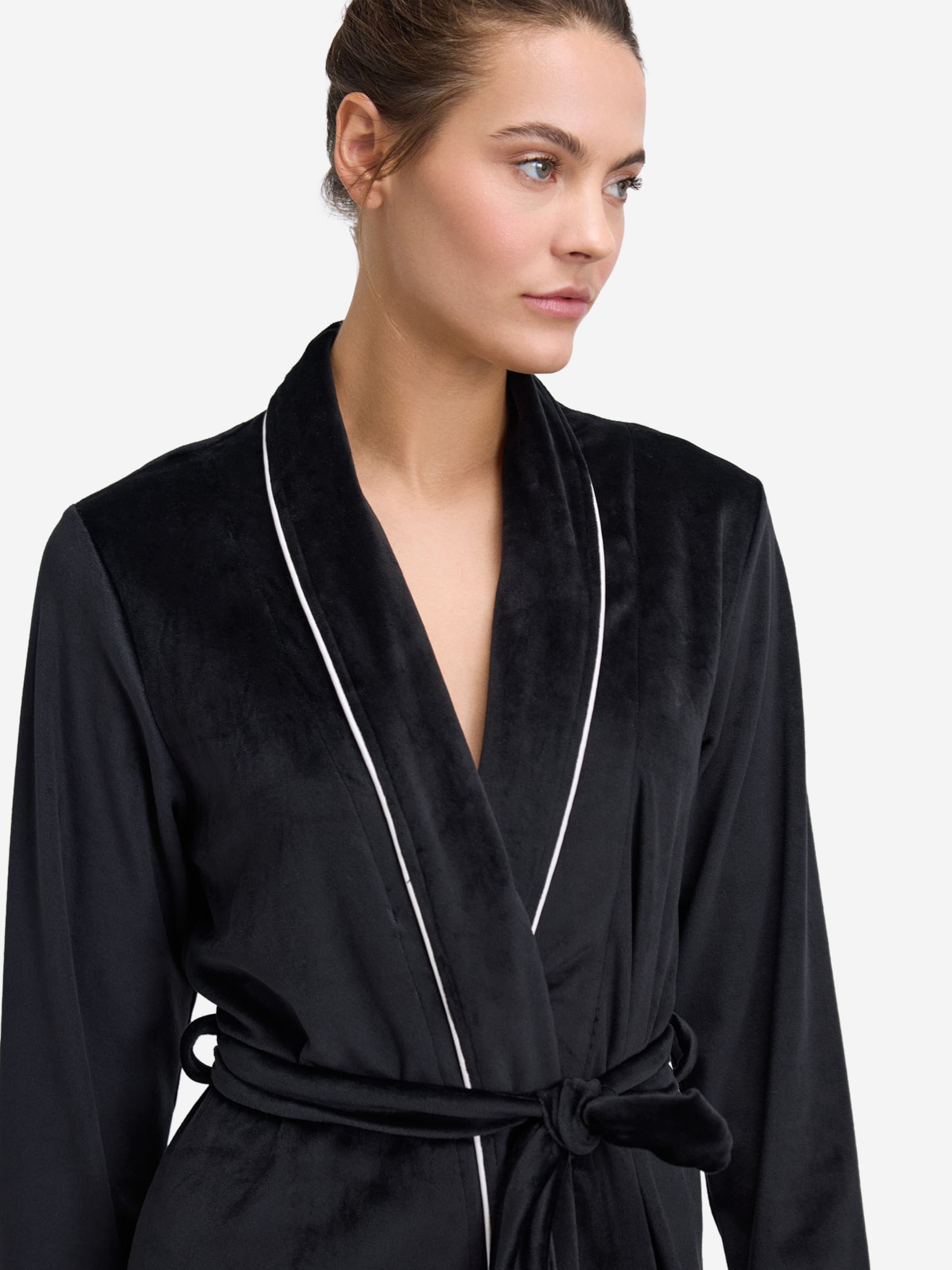 Goldenbay - Roupão comprido ' Bergenia ' em preto