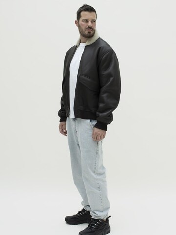 Just things we like - Chaqueta de invierno 'ITSUKI Reversible Shearling Jacket' en marrón