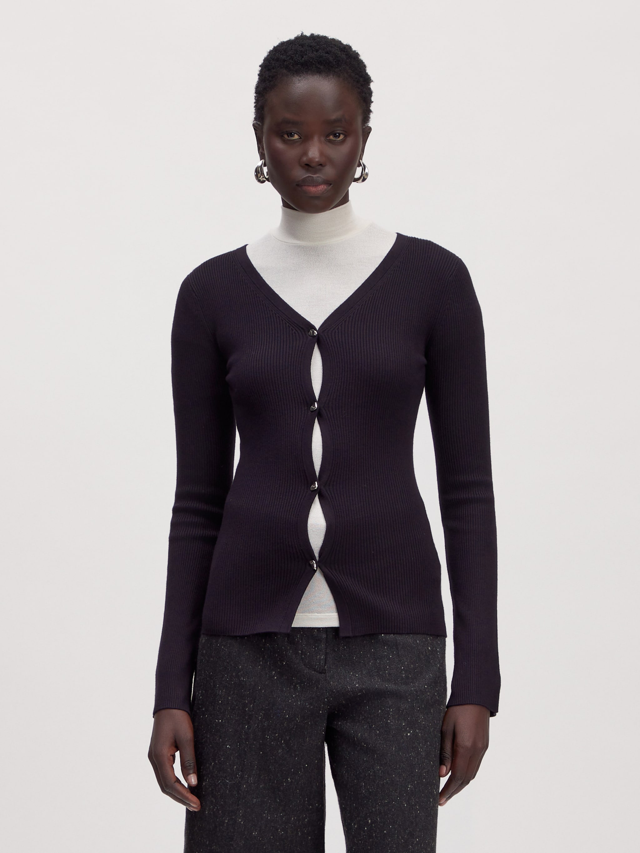 EDITED Produkter Cardigan 'Davi' sort