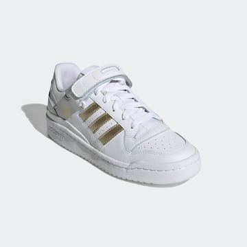 ADIDAS ORIGINALS Rövid szárú sportcipők 'Forum' - fehér