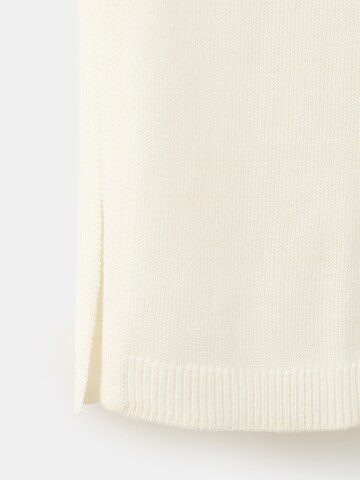 MANGO Vyšívaný top 'BIE' - Béžová