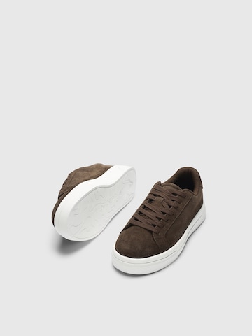 SELECTED Sneakers laag 'SLFEVA' in Bruin
