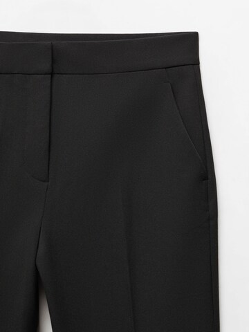 MANGO Normální Kalhoty s puky 'Chloe' – černá