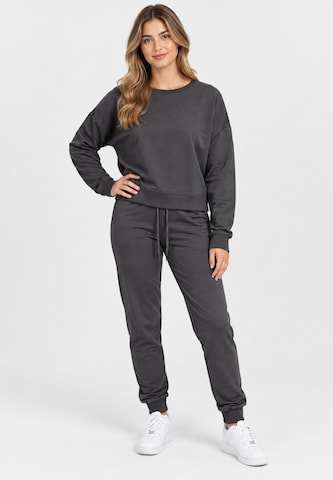 Elara Set in Grey: front