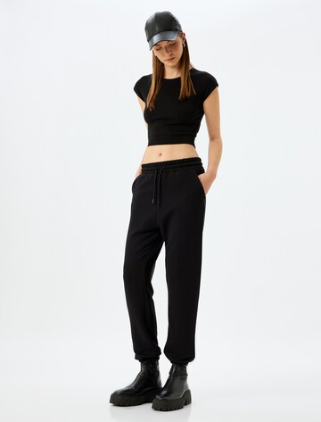 Koton Tapered Pants in Black