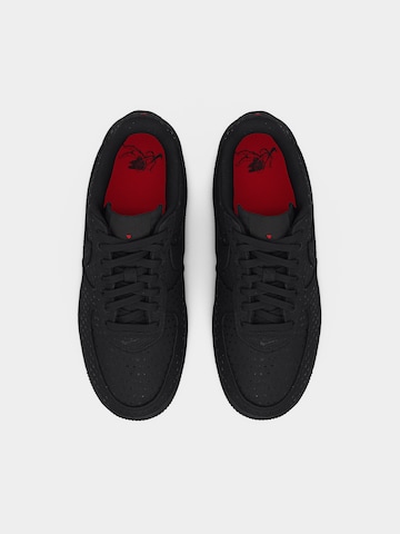 Nike Sportswear Nizke superge 'AIR FORCE 1 RETRO' | črna barva