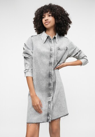 Rochie tip bluză de la KARL LAGERFELD JEANS pe gri: față