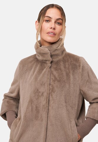 zero Between-season jacket in Brown