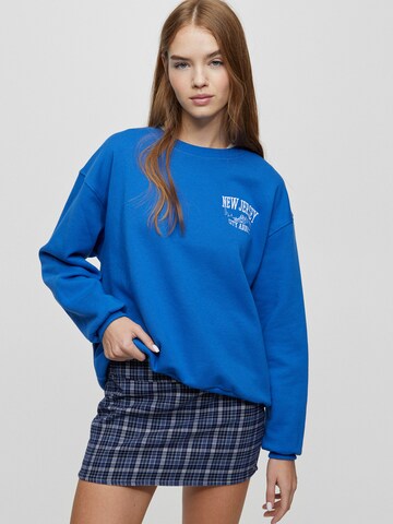 Pull&Bear Sweatshirt in Blau: predná strana