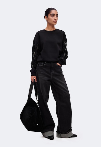 Felpa 'Rose' di ABOUT YOU in nero: lato