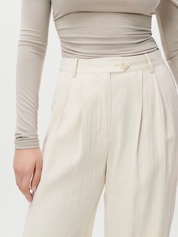 Loosefit Pantaloni con pieghe 'Edina' di LeGer by Lena Gercke in bianco