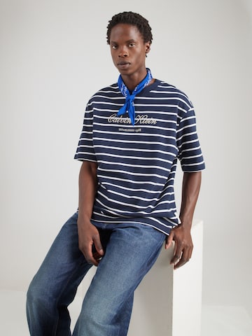 Tricou de la Calvin Klein Jeans pe albastru: față