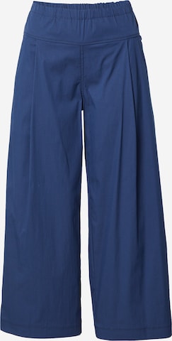 BRAX Pleat-front trousers 'Maine' in Blue: front