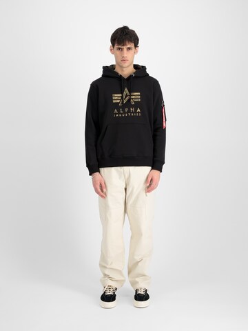 ALPHA INDUSTRIES Sweatshirt in Zwart