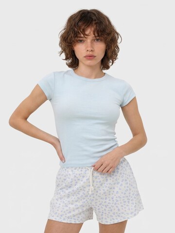 Alexa Dash Regular Trousers in White: front