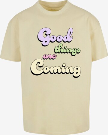 Merchcode Shirt 'Good Things' in Geel: voorkant