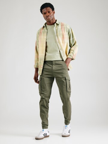 QS Tapered Hose in Grün